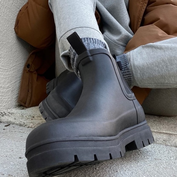 NEW Everlane The Rain Boot 11 Black Ankle Slip Resistant Comfort Rubber Lug Sole - Picture 13 of 15